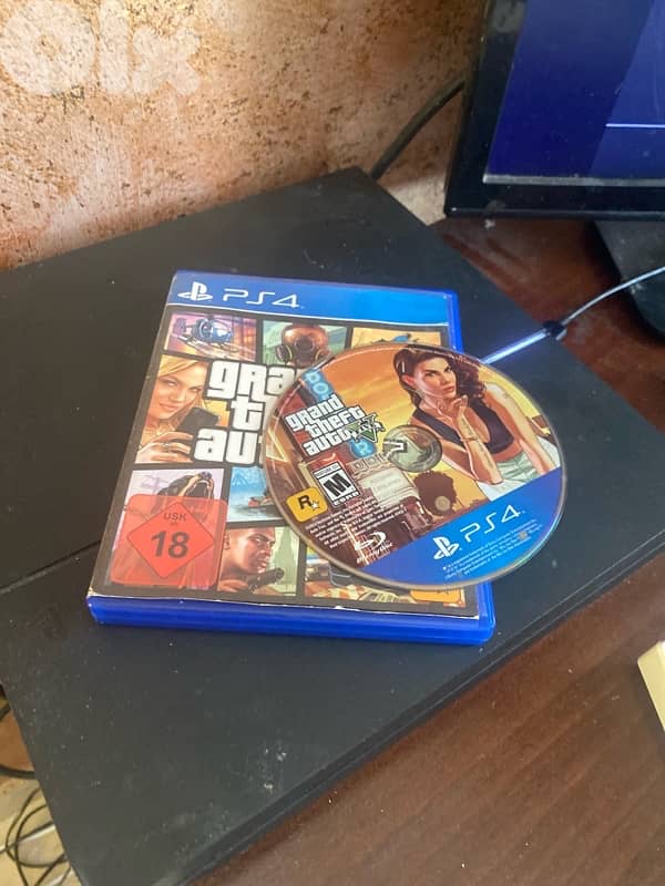 ps4 + cd GTA5 + gaming keyboard 3