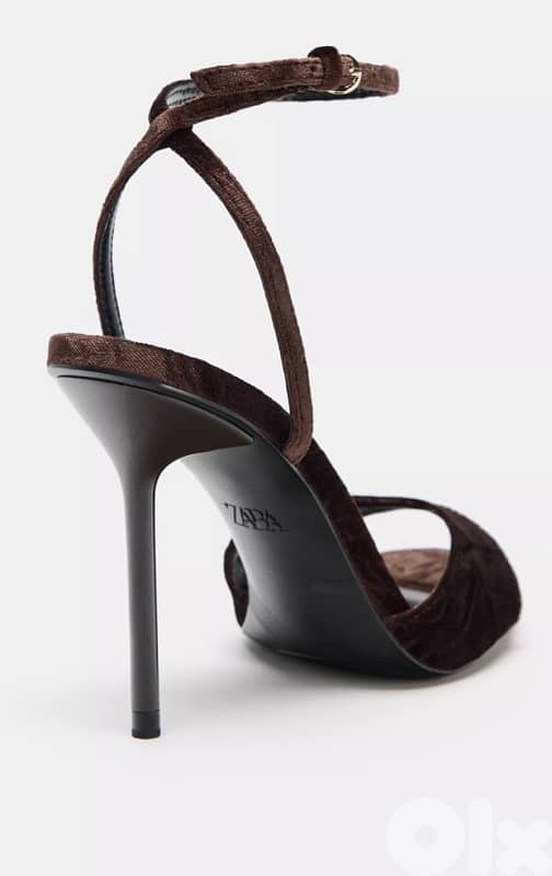 zara velvet heels 2