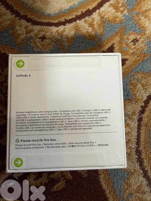 apple Airpods 4 MFG on 07/2025 2