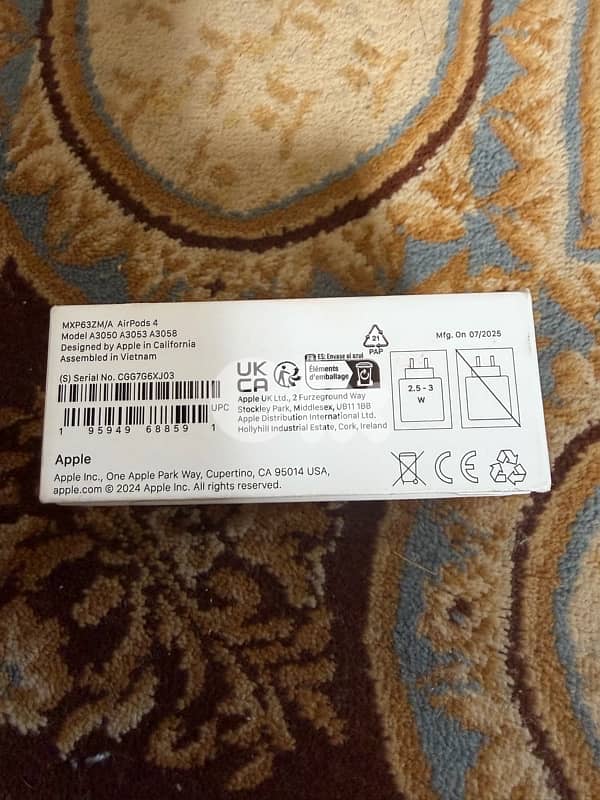 apple Airpods 4 MFG on 07/2025 3