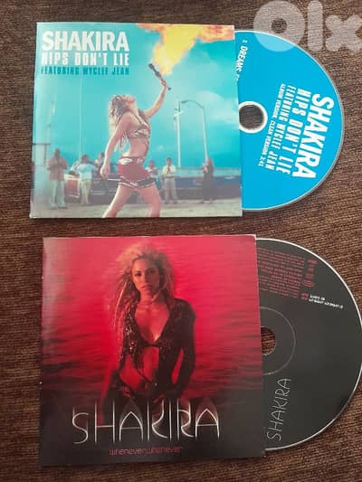 shakira cds .