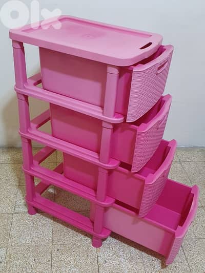 سلة  خضار  مستعمل  نضيف  لون  زهري  ١٢ $  موجود بيروت ٠٣٧٢٣٨٩٥