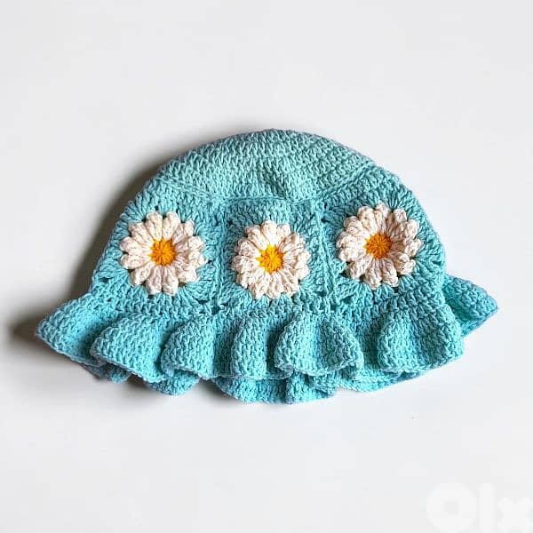 Handmade crochet flower daisy bucket hats in blue orange pink beige 1