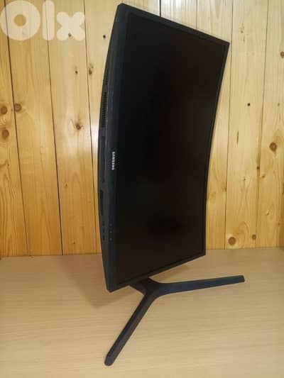 USD[80] Samsung 24" Curved 144Hz QLED Monitor – Fully Adjustable