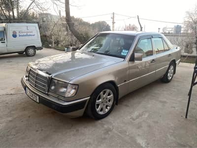 Mercedes-Benz E-Class 1990
