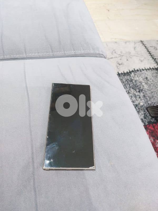 s24 ultra with box 1