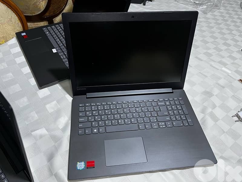 Lenovo IdeaPad 330-15IKB 3