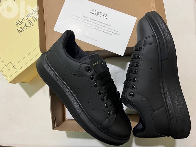 Alexander McQueen copy A 3