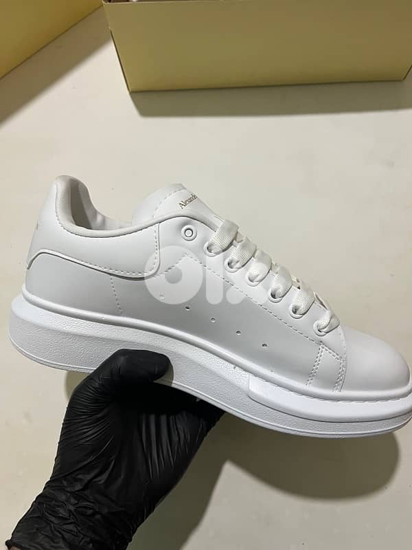 Alexander MacQueen copy A 3