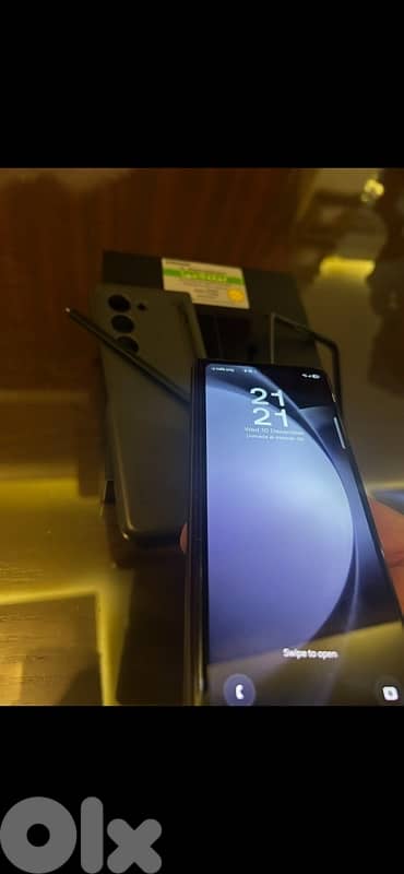 z fold 5 256 gb (2 sim)