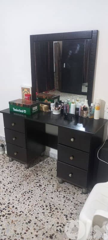 شوفنيرة + كومود