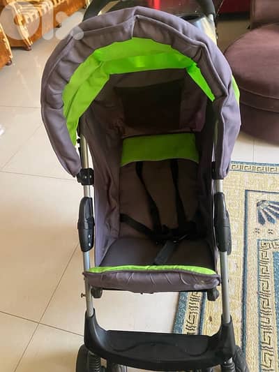 عربة للاطفال