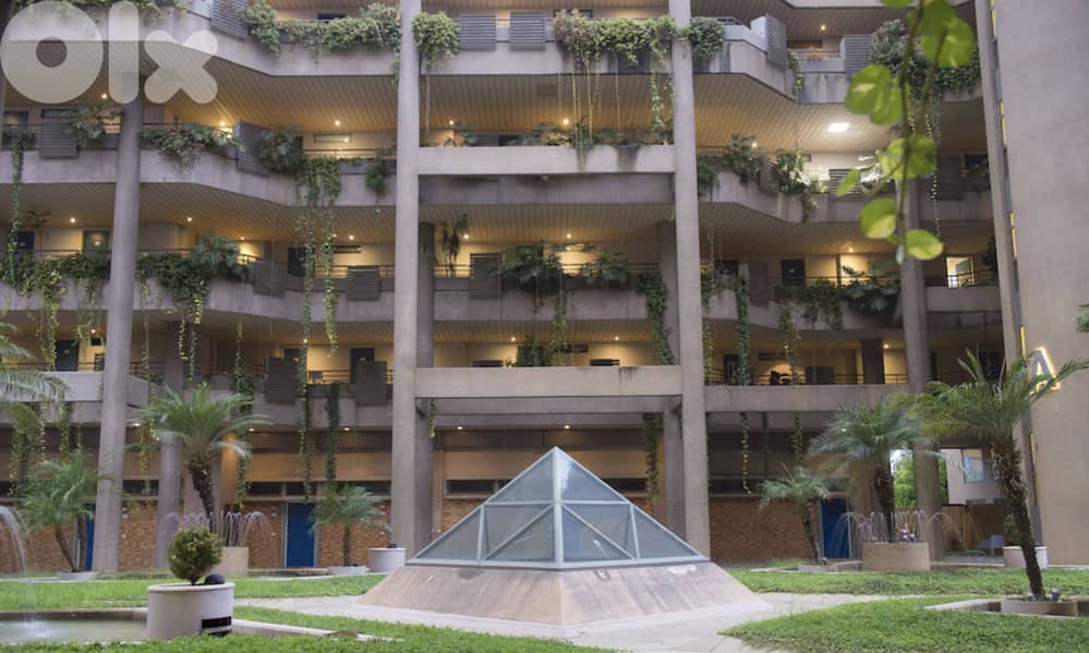 Duplex in Siwar, Private Garden & Rooftop Pool 4