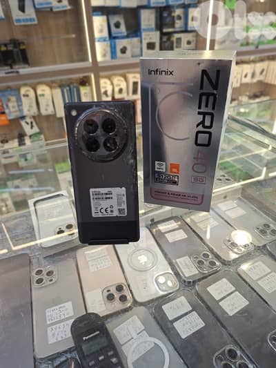 Used infinix zero 40 5g 12/512 gb  *cracked back cover