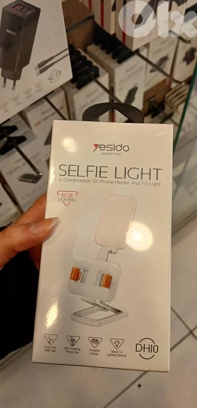 Yesido dh10 phone holder and fill light