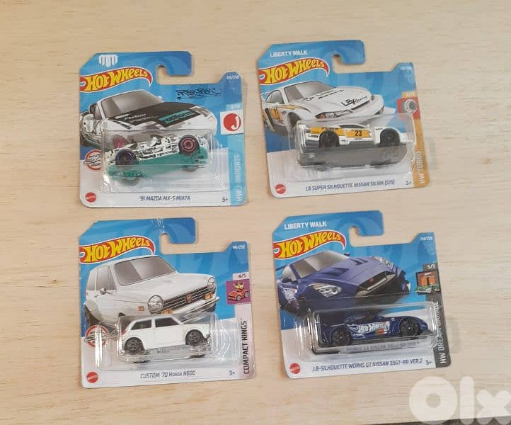 Hot Wheels Year 2022 diecast car model 1;64 2