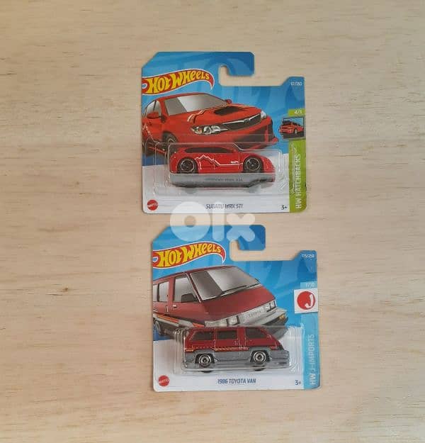 Hot Wheels Year 2022 diecast car model 1;64 6