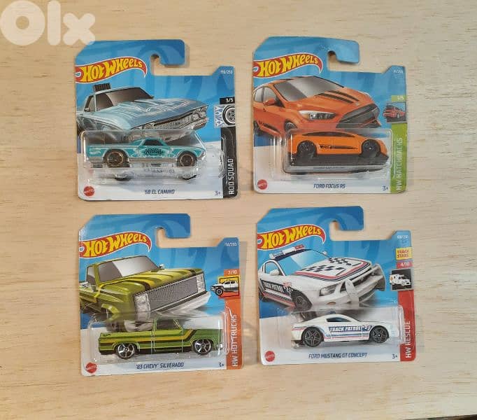 Hot Wheels Year 2022 diecast car model 1;64 12