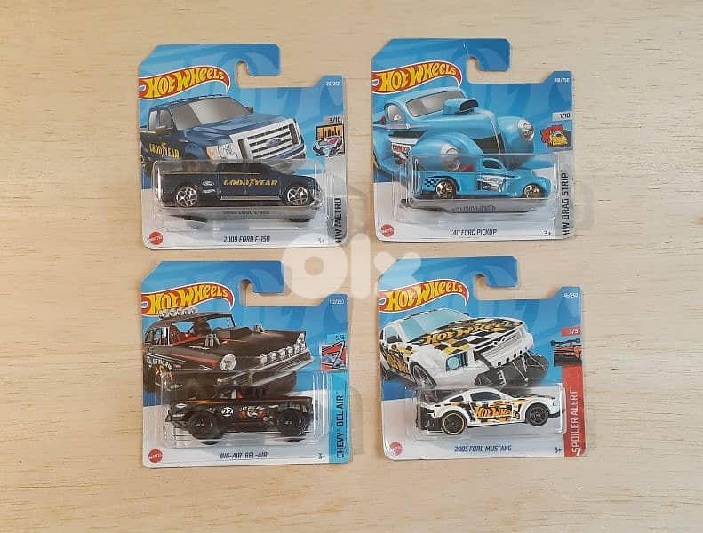 Hot Wheels Year 2022 diecast car model 1;64 14