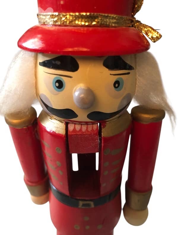 Vintage soldier nutcracker 2