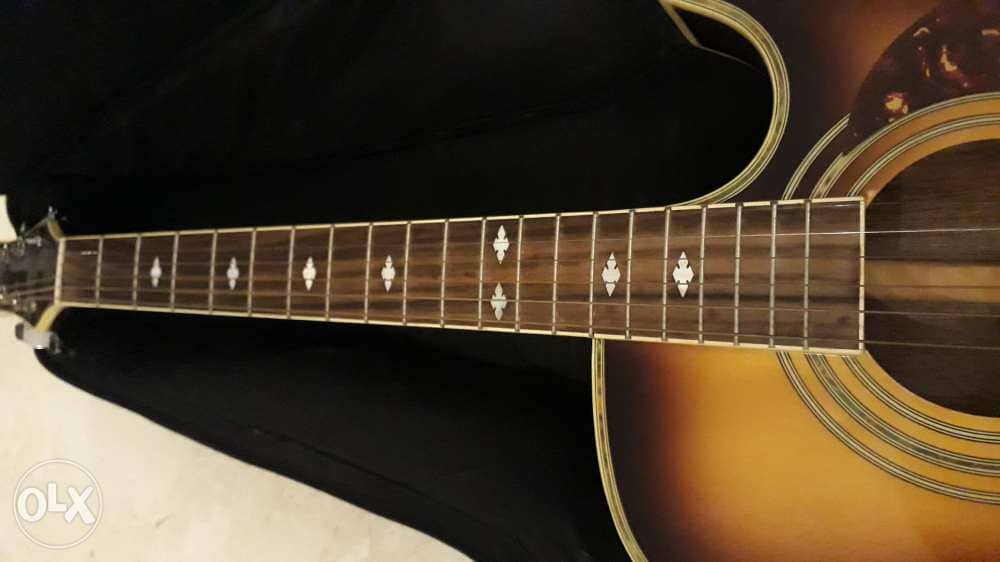 غيتار ليلي بيعرف قيمتو gitar 3