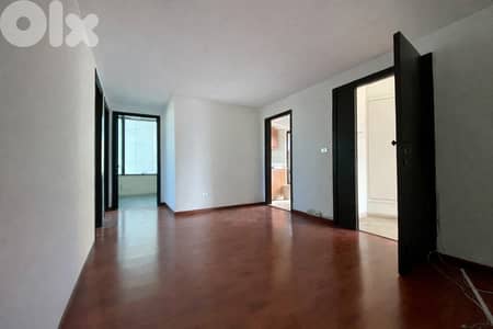 Office for Rent in Jdeideh –220 sqm مكتب للإيجار في الجديدة