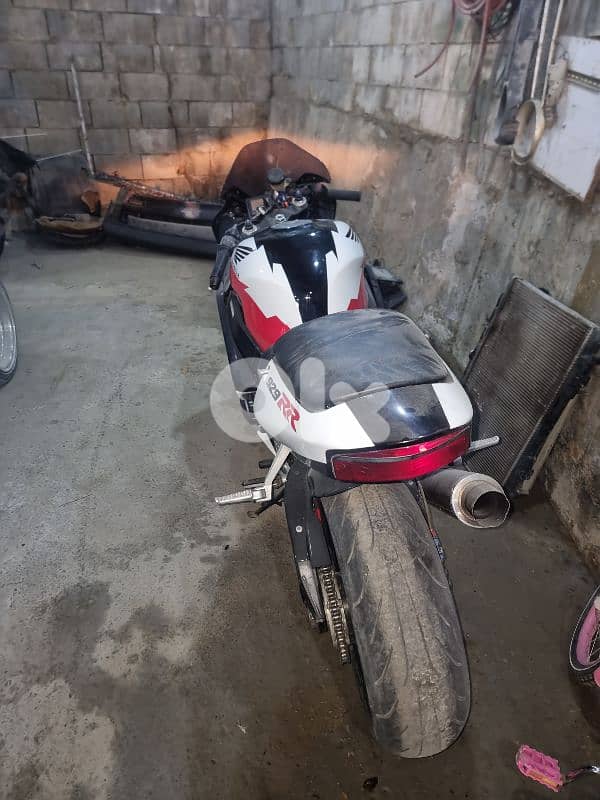 Honda 929 RR 1