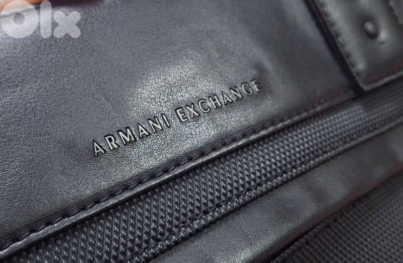 Armani Exchange 10