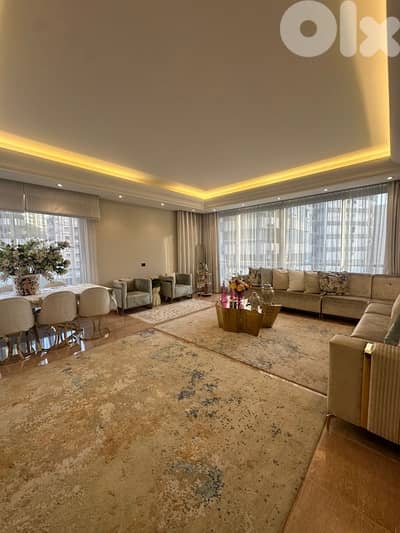 Spectacular Apartment for Rent in Rawche - شقة مميزة للايجار في الروشة