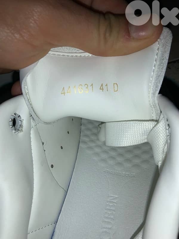 alexander mcqueen size 41 4