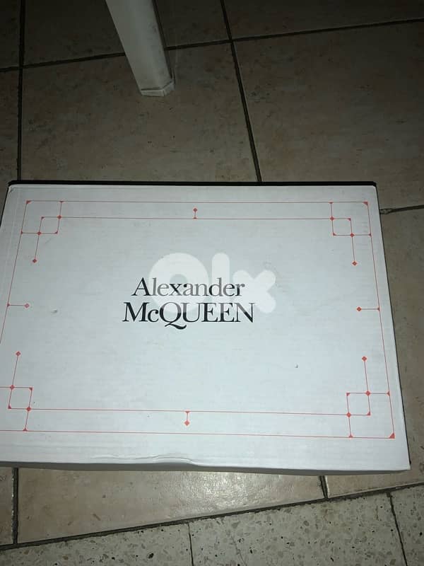 alexander mcqueen size 41 5