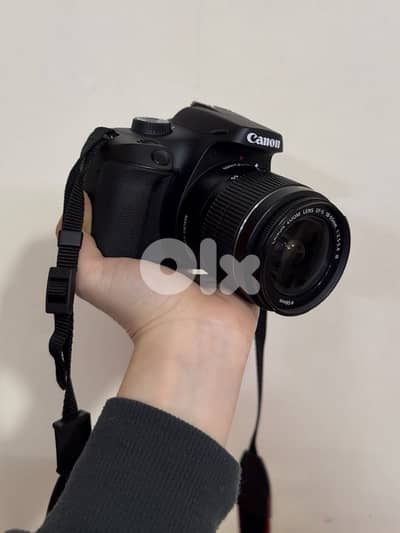 Canon EOS 4000D DSLR + 18-55mm lens (Like new)