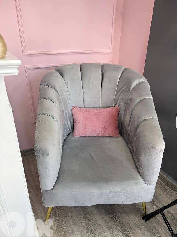 small sofa / big sofa 2