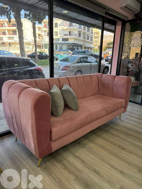 small sofa / big sofa 3