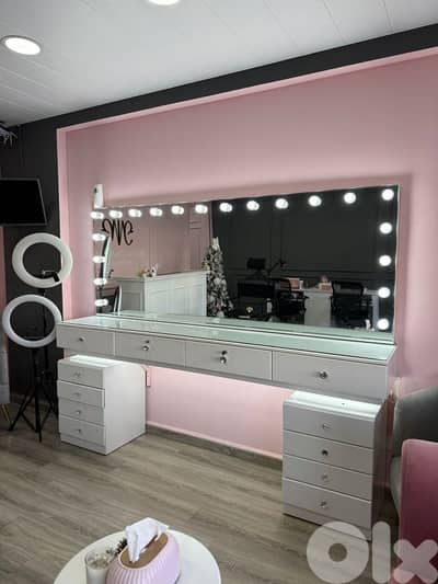 mirror and makeup table