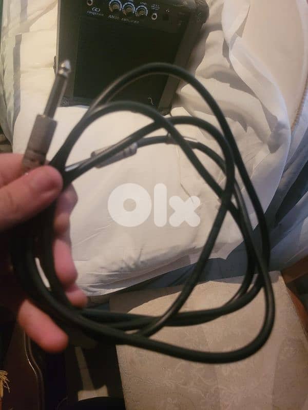 Electric guitar + amp 2