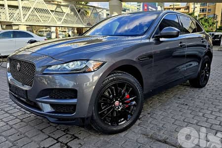 F Pace Prestige clean carfax 105000km super ndife