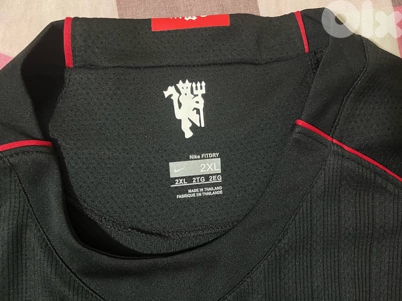 Manchester United third jersey 2009 black long sleeve nike kit 6