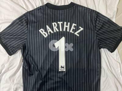 Manchester United goalkeeper Barthez adidas kit