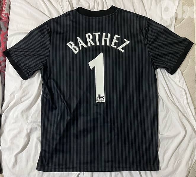 Manchester United goalkeeper Barthez adidas jersey 1