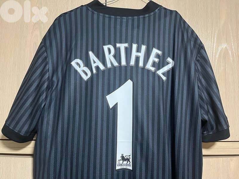 Manchester United goalkeeper Barthez adidas jersey 2