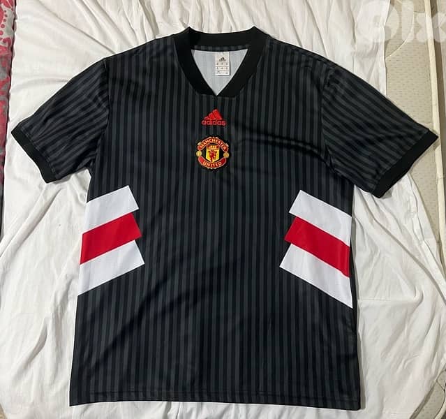 Manchester United goalkeeper Barthez adidas jersey 5