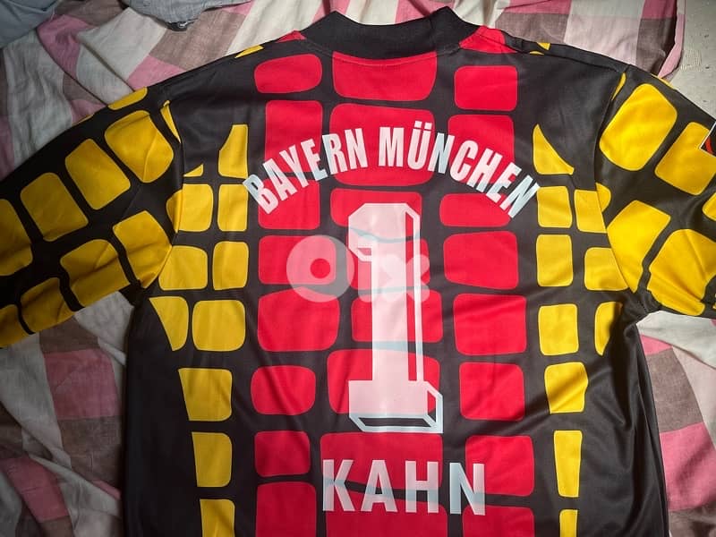 Bayern Munich goalkeeper kahn historically adidas long sleeve jersey 2