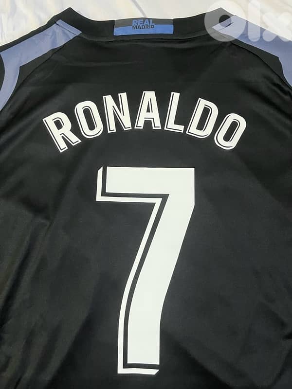 Real Madrid 2017 third adidas kit RONALDO 7 4