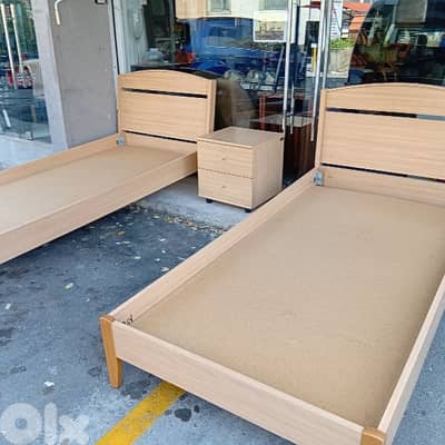 تختين ايطالي  مع كموند شبه جديد