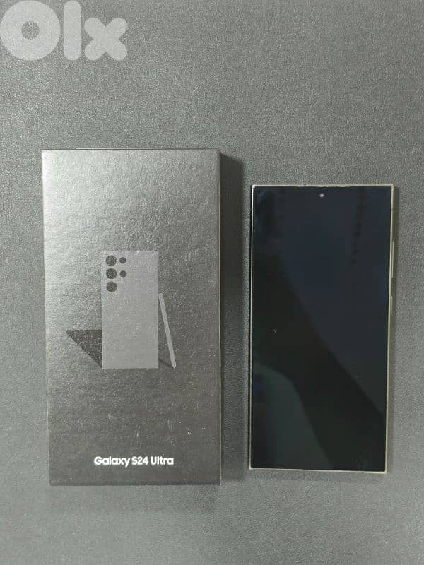 Samsung S24 Ultra - super clean 3