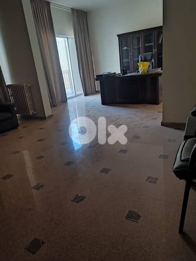 شقة للايجار في الاشرفية Apartment for rent in Achrafieh