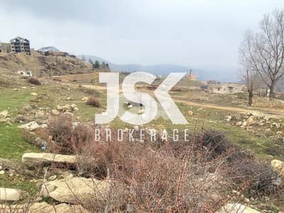 L20717 - A 574 SQM Land For Sale in Chabrouh, Faraya With Permit