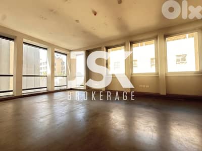 L20722 - 250 SQM Office For Rent in Downtown