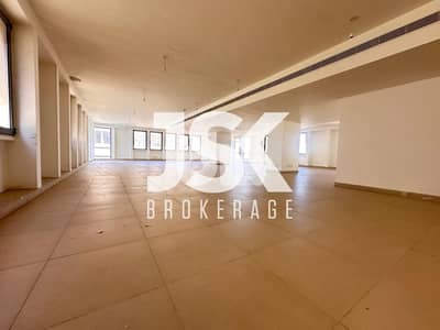 L20723 - 190 SQM Office For Rent in Downtown